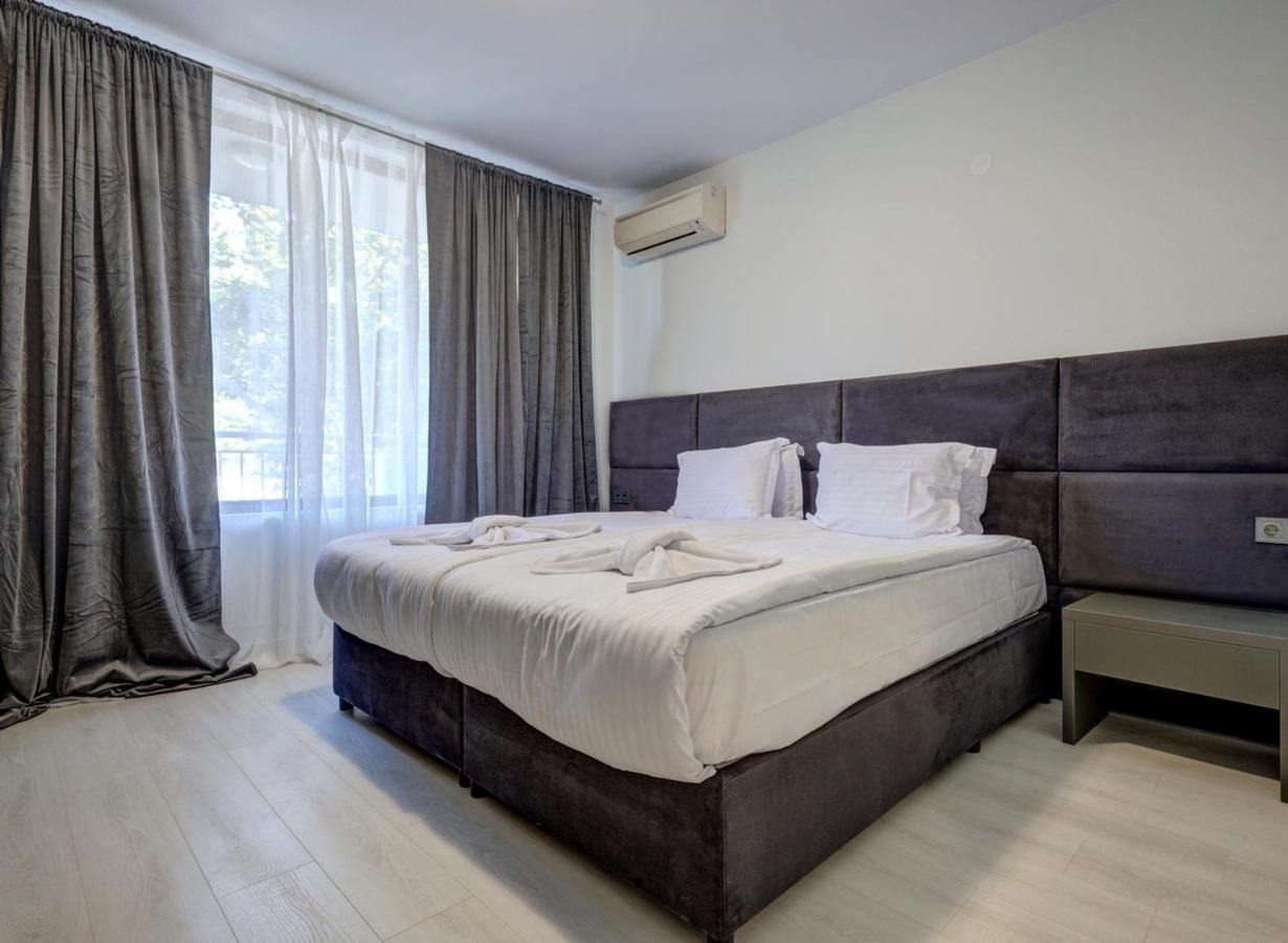 Continental Apartments Golden Sands Ngoại thất bức ảnh