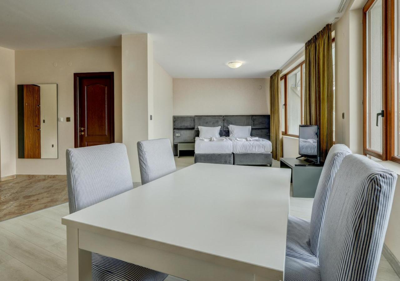 Continental Apartments Golden Sands Ngoại thất bức ảnh